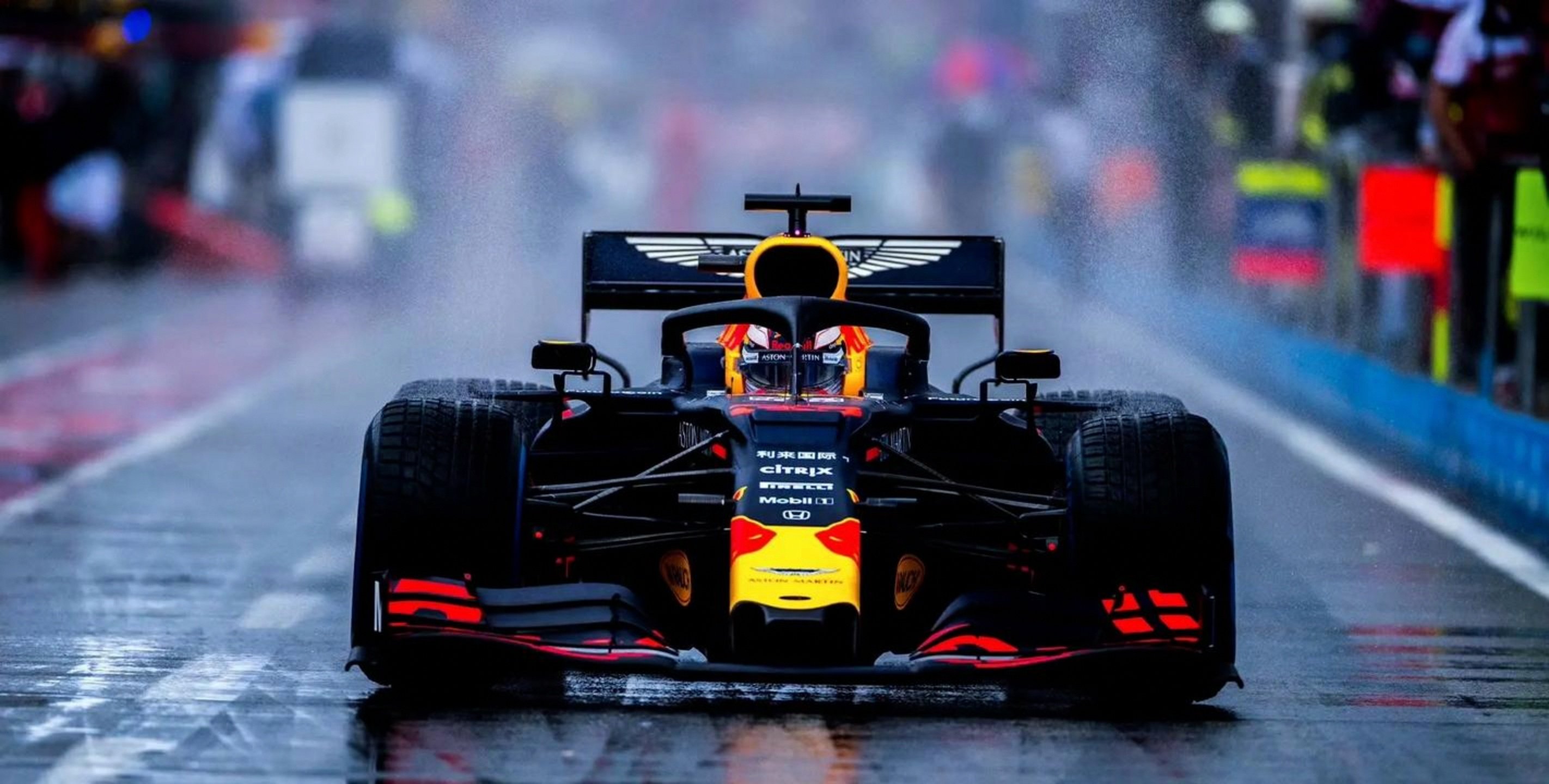 法拉利险胜索伯车队,拉塞尔点燃赛场 法拉利险胜索伯车队,拉塞尔点燃赛场