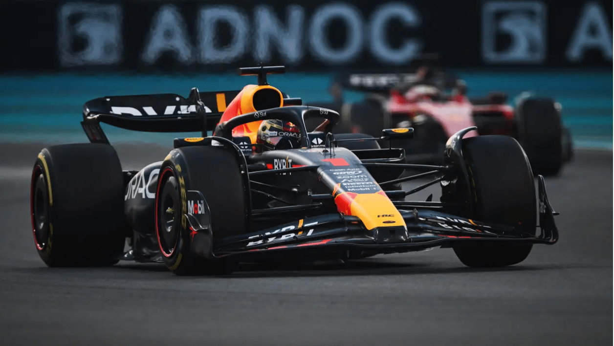 红牛车队完胜红牛二队,拉塞尔关键制胜 红牛车队完胜红牛二队,拉塞尔关键制胜