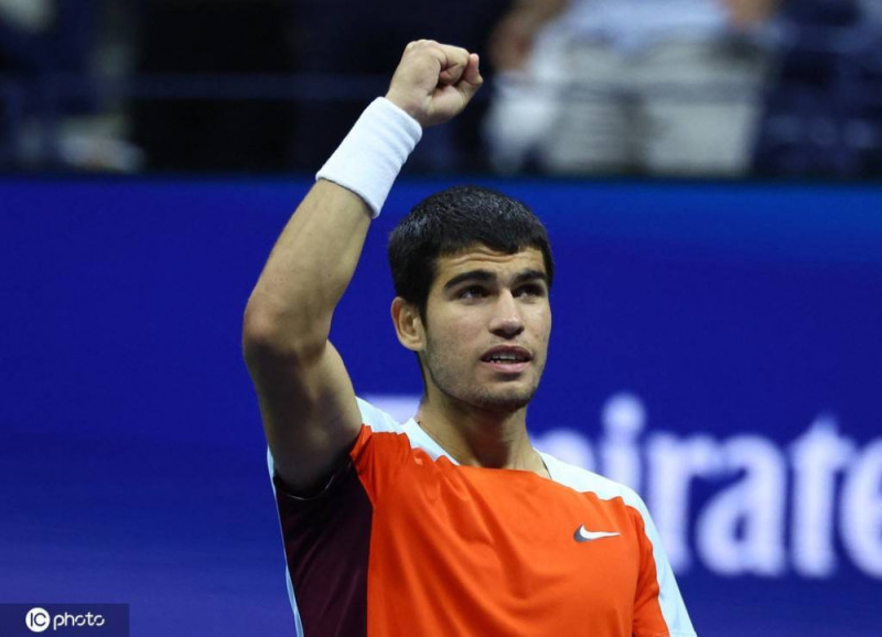 美网翻盘戴维斯杯，鲁德点燃赛场