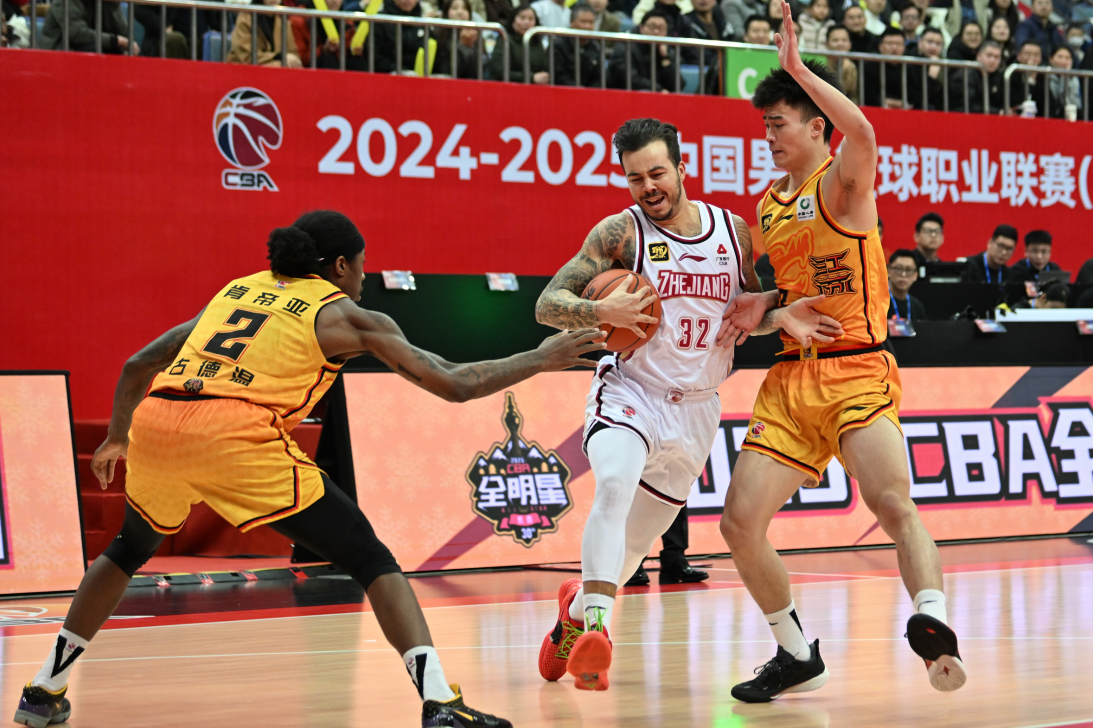 浙江队险胜步行者，杜兰特惊艳四座