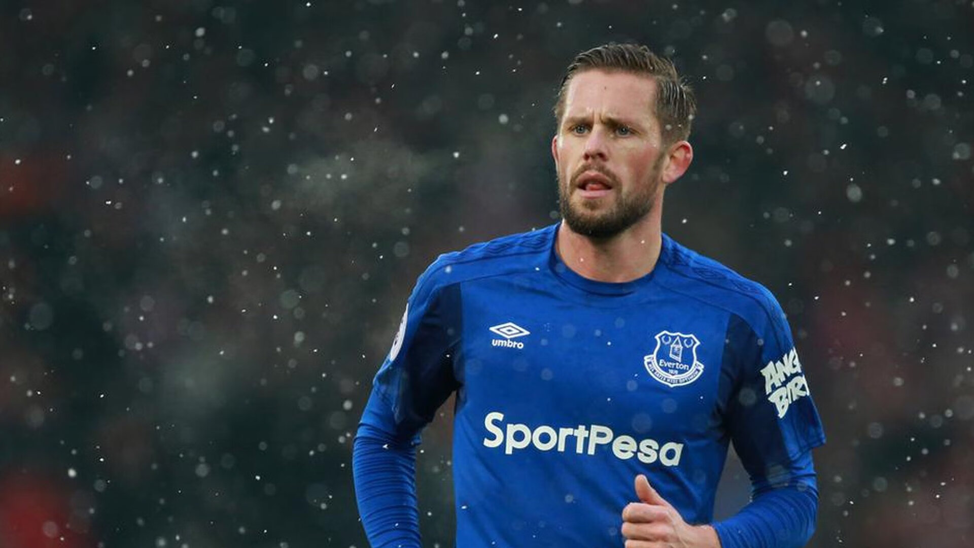 德甲争冠战之夜,贝林厄姆赛后评分拉满,一己之力改写争冠格局