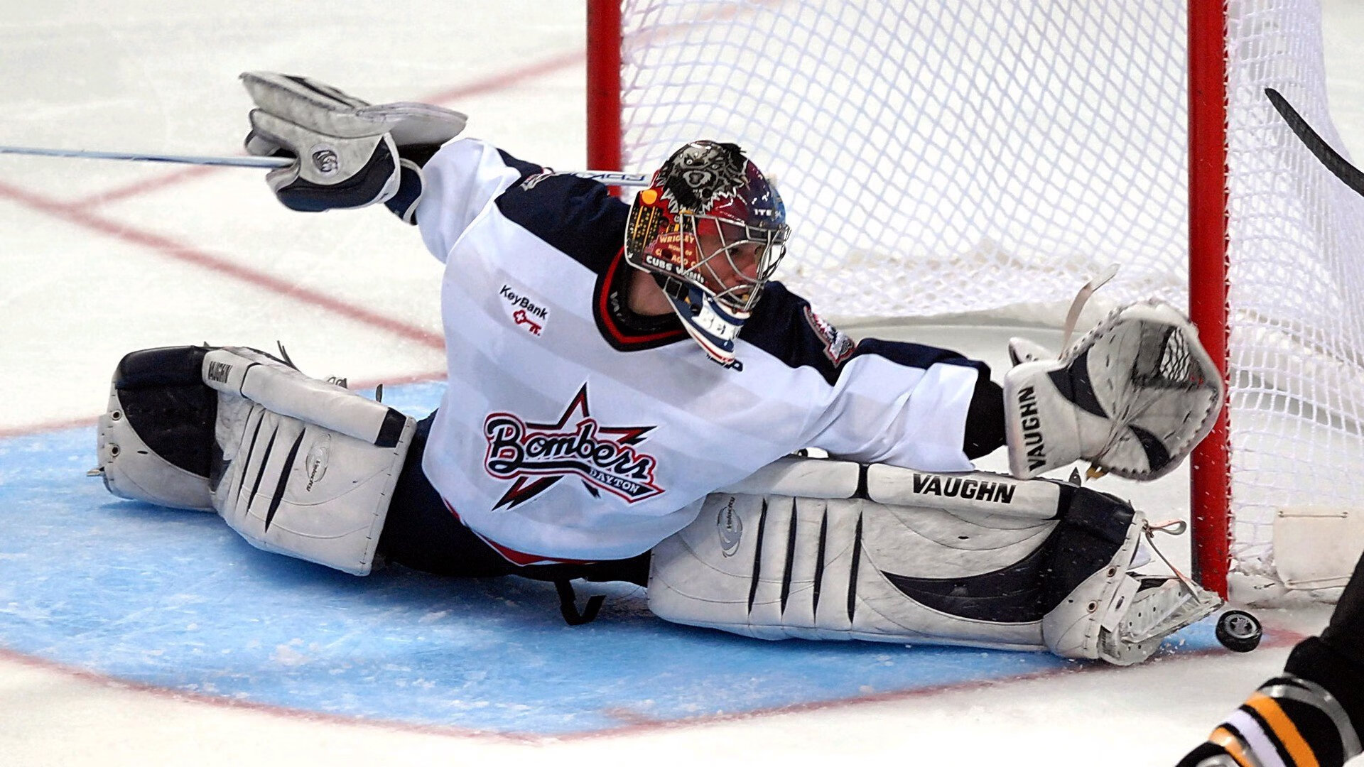 赛道上的火焰，巴尔韦德点燃F1新赛季揭幕战之夜